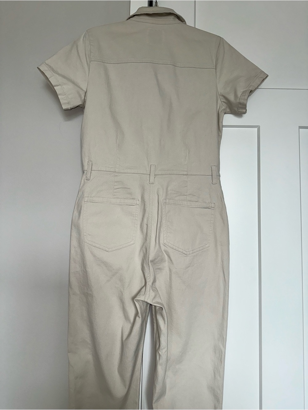Celebrity Pink Short-Sleeve Utility Jumpsuit in Light Beige size L - Picture 5 of 10